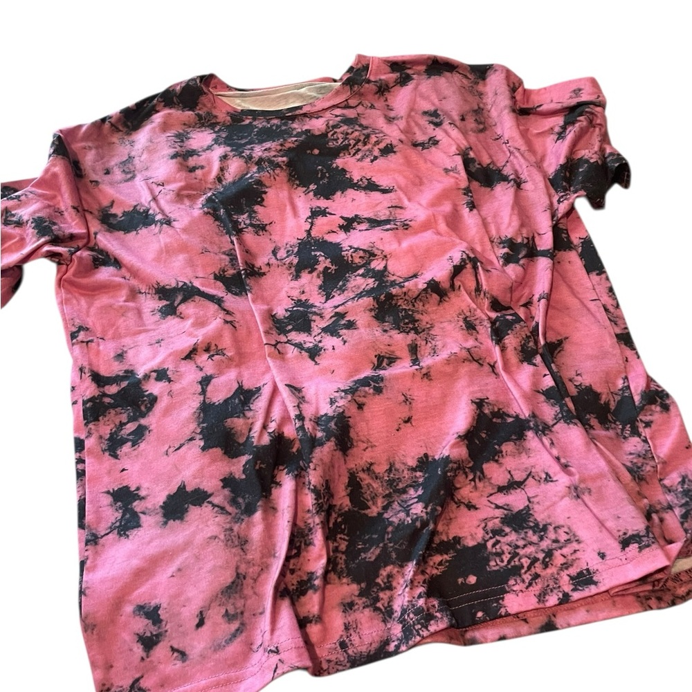Kim Rogers size medium  Tie-Dye Pink & Black Short-Sleeve Tee new never worn